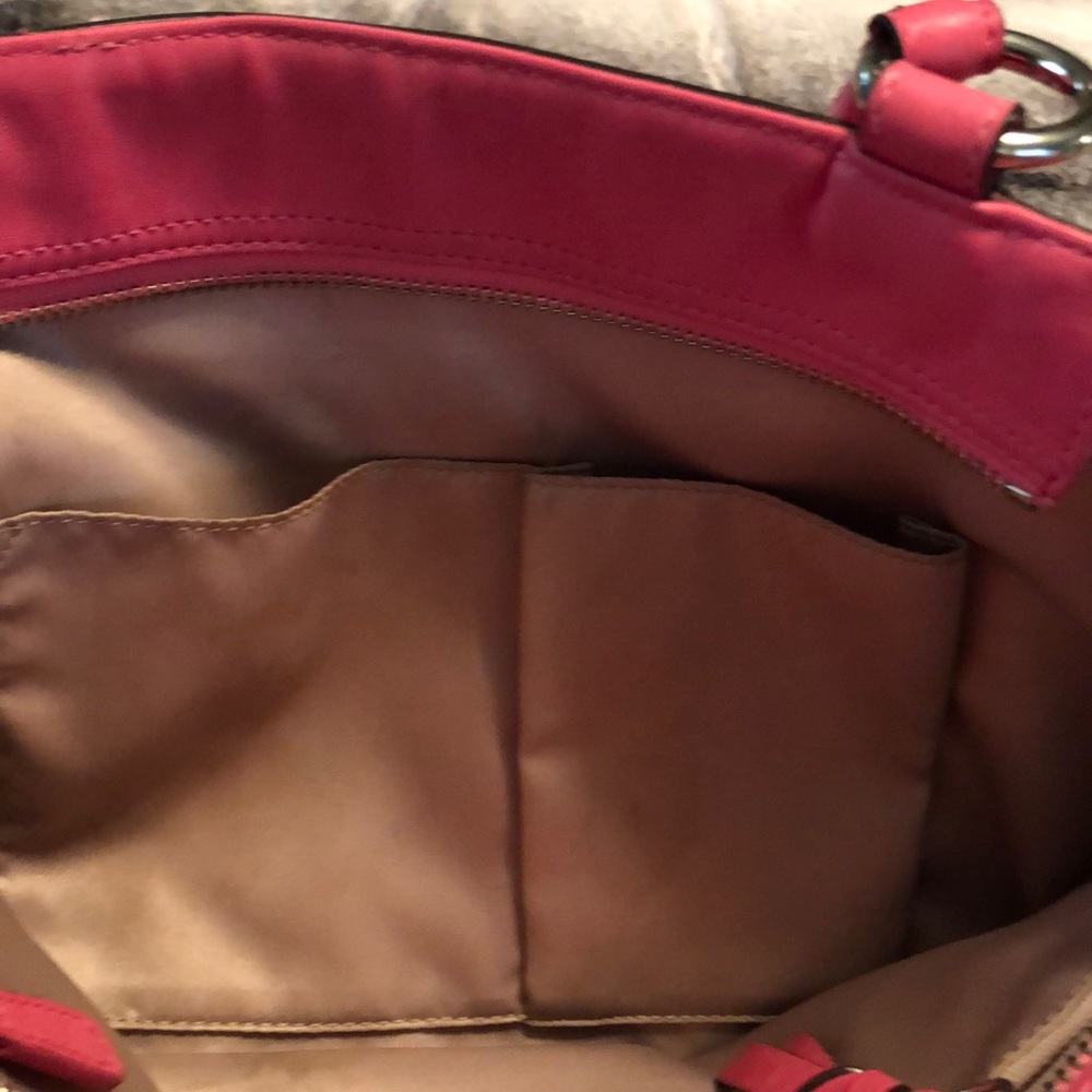 Pink leather coach bag - Picture 5 of 5